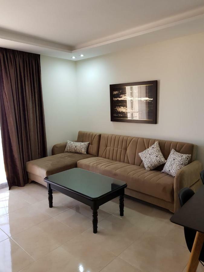 Saramica Seaside Apartment フニデク エクステリア 写真